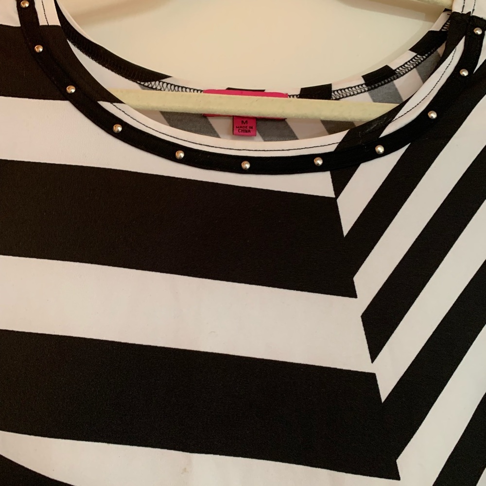 Max &Rina ladies top - Picture 5 of 5